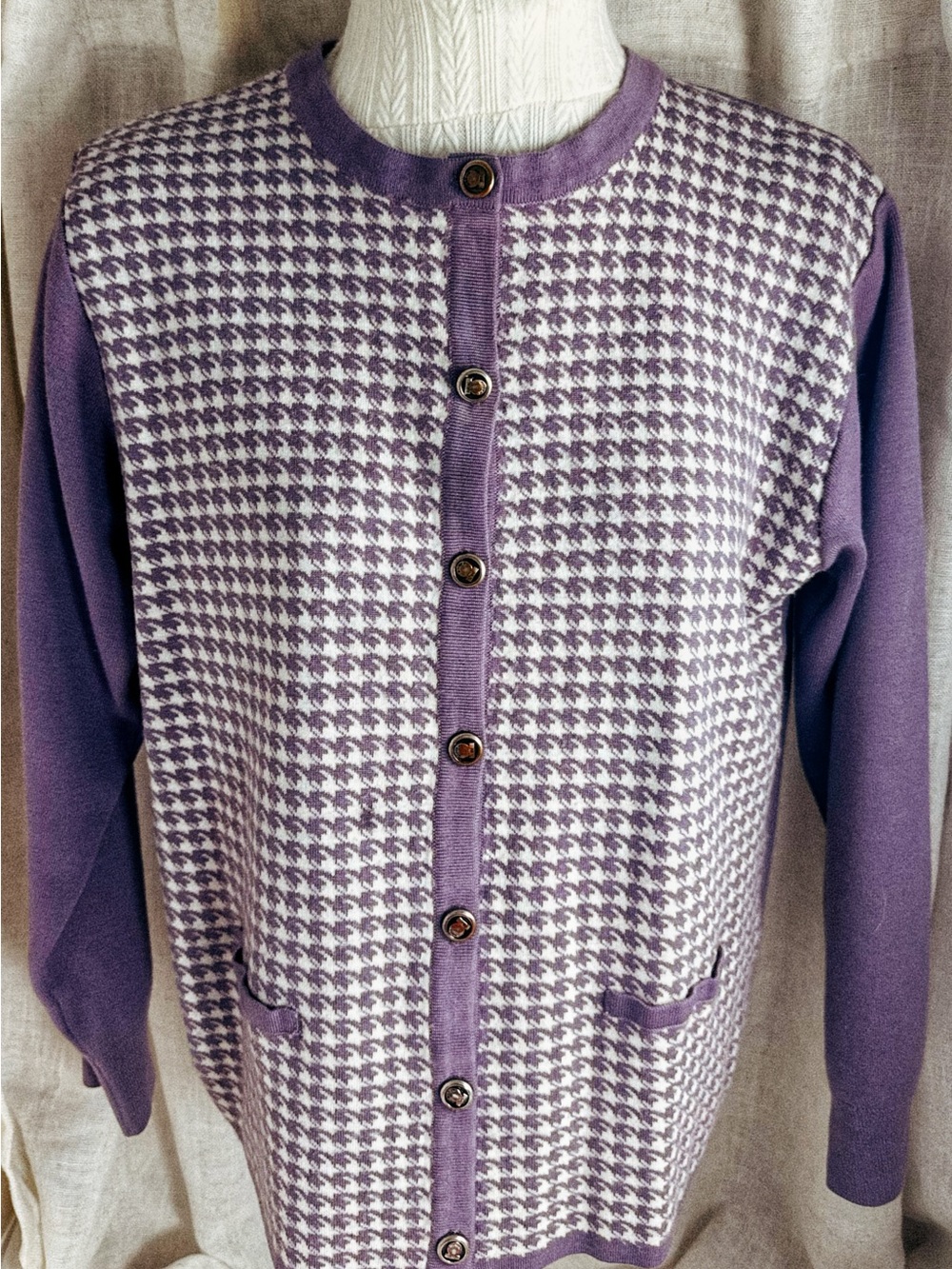 🪻 Vintage Hi Madame Lavender & Ivory Houndstooth Fine Gauge Cardigan